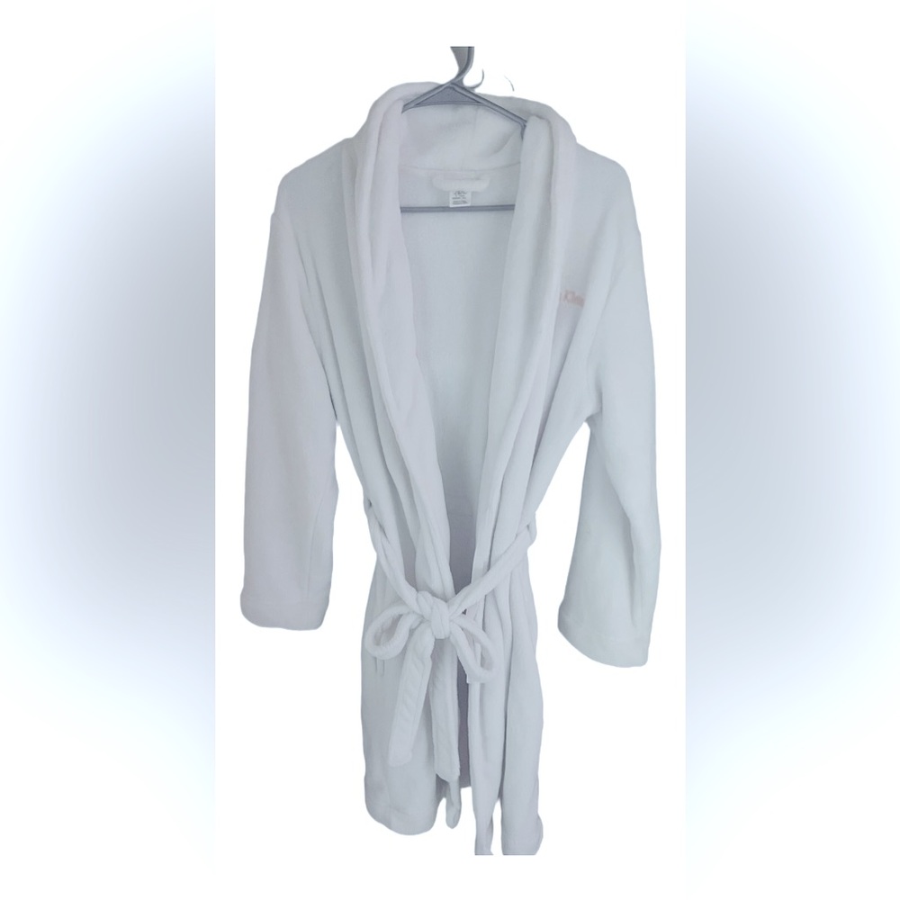 Calvin Klein Fluffy White Robe - Picture 2 of 9
